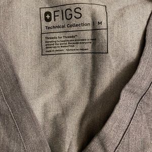 FIG Graphite scrub set. Top-medium. Joggers-large.